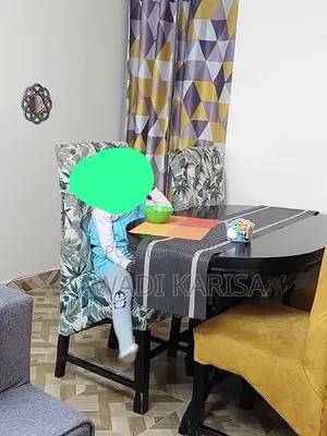 Meza ya Kulia Chakula ya Viti 4 - Imetumika