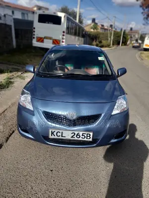 Toyota Belta 2010 Blue