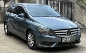 Mercedes-Benz B-Class B180 2012
