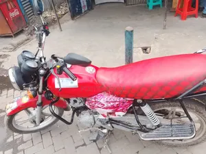 TVS HLX Plus ES 2021 Nyeusi