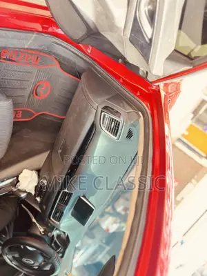 Mazda Axela 2016 Nyekundu