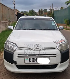 Toyota Succeed SV Premium 2016 Nyeupe
