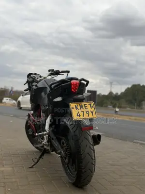 Benelli TNT 250 2020 Nyeusi