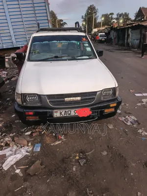 Isuzu Tougher 2003 Nyeupe