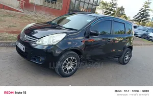 Nissan Note 2005 Nyeusi