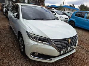Toyota Premio 2018 Nyeupe