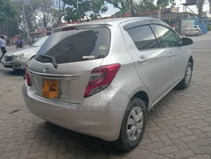 Toyota Vitz 2015