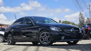 Mercedes-Benz C200 2020