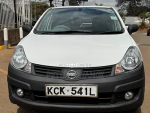 Nissan Advan 2009 Nyeupe
