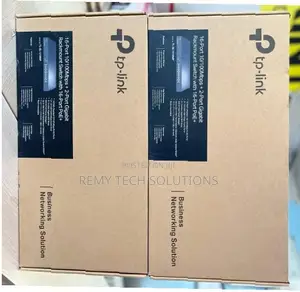 TP-Link TL-SL1218MP 16-Port 10/100 + 2-Port Gigabit Rackmount Switch