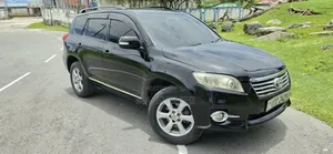 Toyota Vanguard 2012 Nyeusi