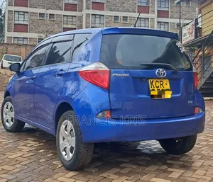 Toyota Ractis 2011 Pearl