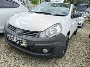 Nissan Advan 2009 Nyeupe