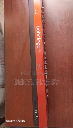 Behringer Kinanda cha Kielektroniki - Kipya Kabisa
