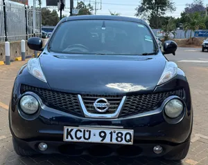 Nissan Juke 2012 Nyeusi