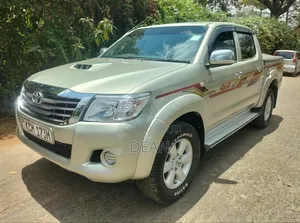 Toyota Hilux Double Cab 2010