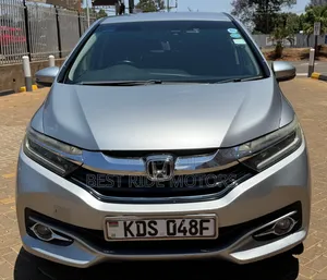 Honda Fit Shuttle 2017 Nyeupe