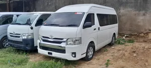 Toyota HiAce Commuter 2019 - 18 Seater