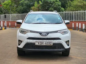 Toyota RAV4 2015 Rangi ya L Pearl