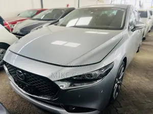 Mazda 3 2019 Nyeupe