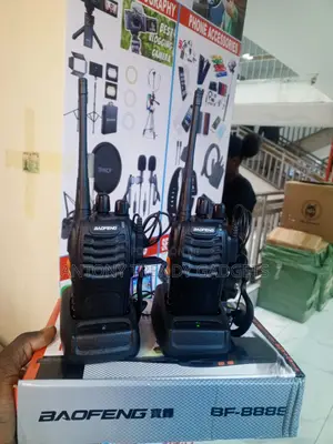 Redio ya Baofeng BF-888S UHF na Chaja