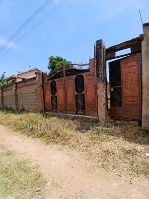 100x100 Eneo Bora la Kuuzwa Golf View, Thika