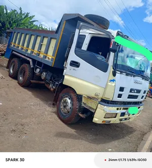 Isuzu CXZ Dump Truck - Accident Free
