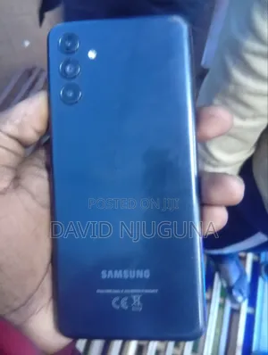 Samsung Galaxy A04s 64GB Black (Used, Cracked Screen)