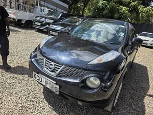 Nissan Juke S 2013 Nyeusi