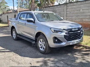 Isuzu D-MAX 2025 Mpya Silver