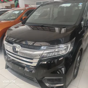 Honda Stepwgn Spada 2019 Nyeusi