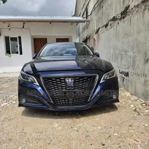 Toyota Crown 2019 Hybrid