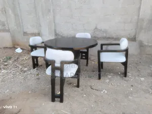 Seti ya Meza ya Kulia ya Viti 4 - Mpya Kabisa