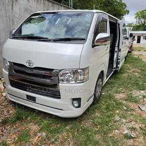 Toyota HiAce Super GL Dark Prime II 2019