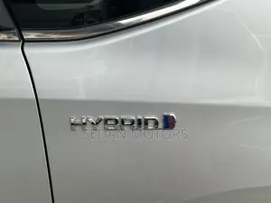 Toyota Esquire 2019 Silver