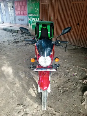 TVS HLX 125 2018 Red