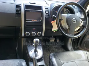 Nissan X-Trail 2.0 Petrol XE 2012
