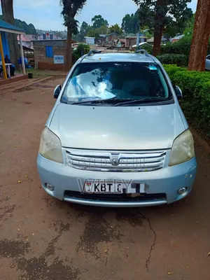 Toyota Raum 1.5 AWD 2005 Kijivu