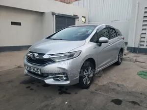 Honda Fit Shuttle Hybrid 2016 Nyeupe