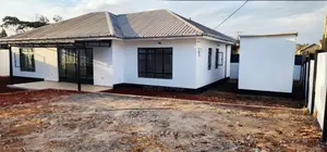 Bungalow ya Vyumba 3 vya Kulala kwa Ajili ya Kukodisha Thathini, Kiambu CBD
