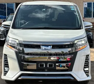 Toyota Noah 1.8 FWD Hybrid (Viti 7) 2019 Pearl
