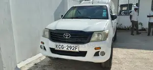 Toyota Hilux 2014 White
