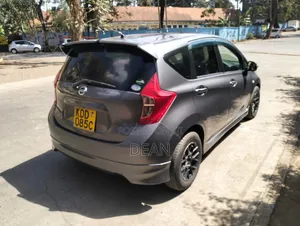 Nissan Note 2014 Kijivu