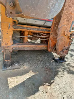 CASE 770 EX-SS Backhoe Loader 2019