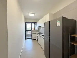 2 Bedroom Apartment for Sale in Windsor, Thome