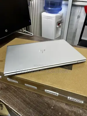 Laptop HP EliteBook 845 G7 - Ryzen 7, 8GB RAM, 256GB SSD