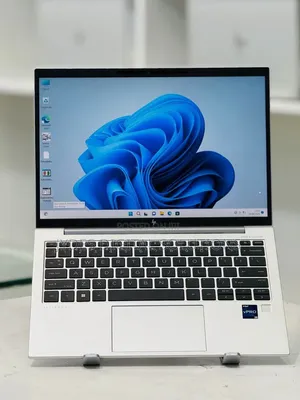 Laptop HP EliteBook 830 G9 - 16GB RAM, 256GB SSD, Core i5
