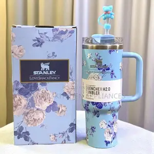 Stanley x LoveShackFancy Quencher H2.0 FlowState Tumbler (Bluu)