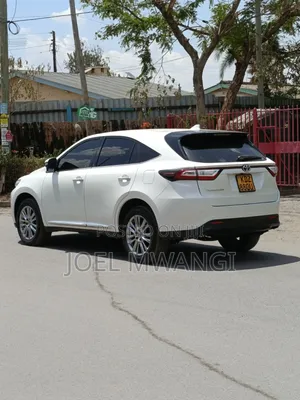 Toyota Harrier 2019 Nyeupe