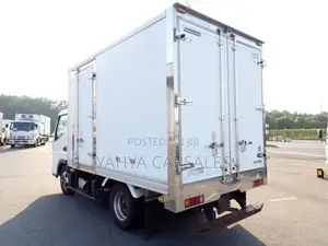 Mitsubishi Canter Flat Body Truck